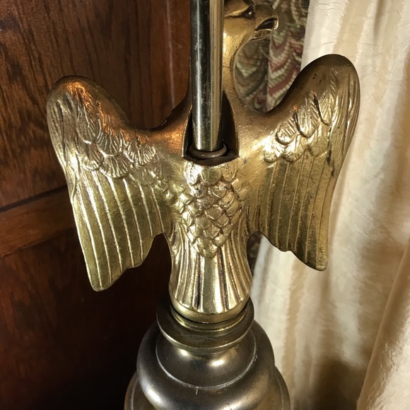 Vintage Federal Style Brass Eagle Lamp - Picture 5 of 6